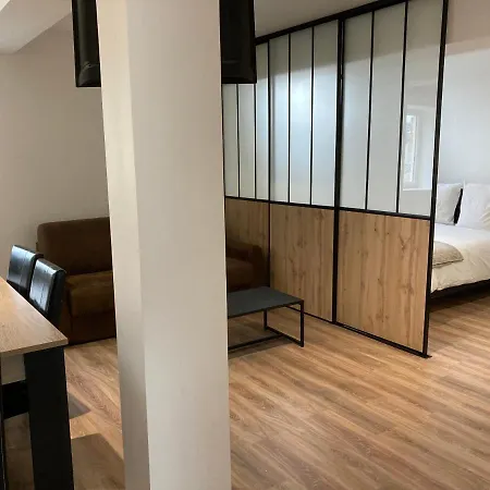 Saint Patrice بايو