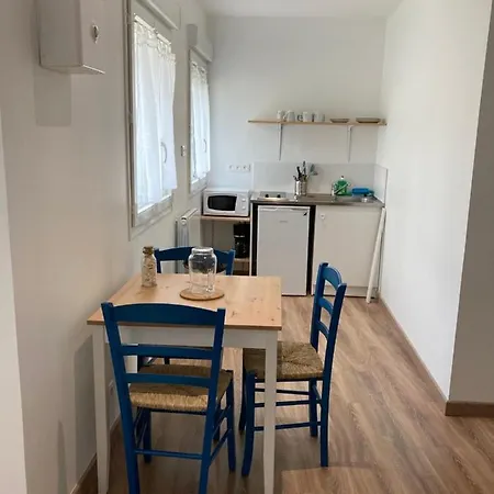 شقة فندقية Saint Patrice 2*