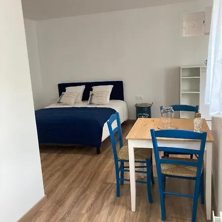 شقة فندقية Saint Patrice 2*