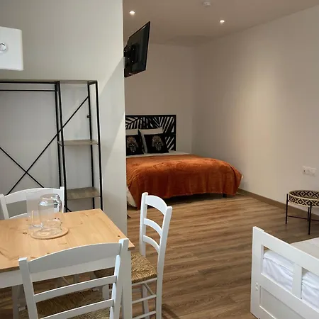 Saint Patrice شقة فندقية 2*