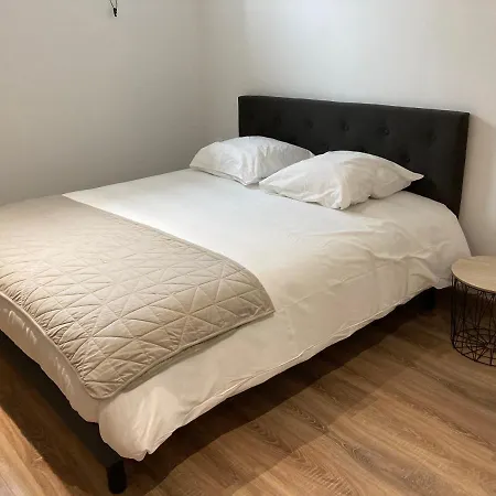 Saint Patrice Апарт-отель Байе